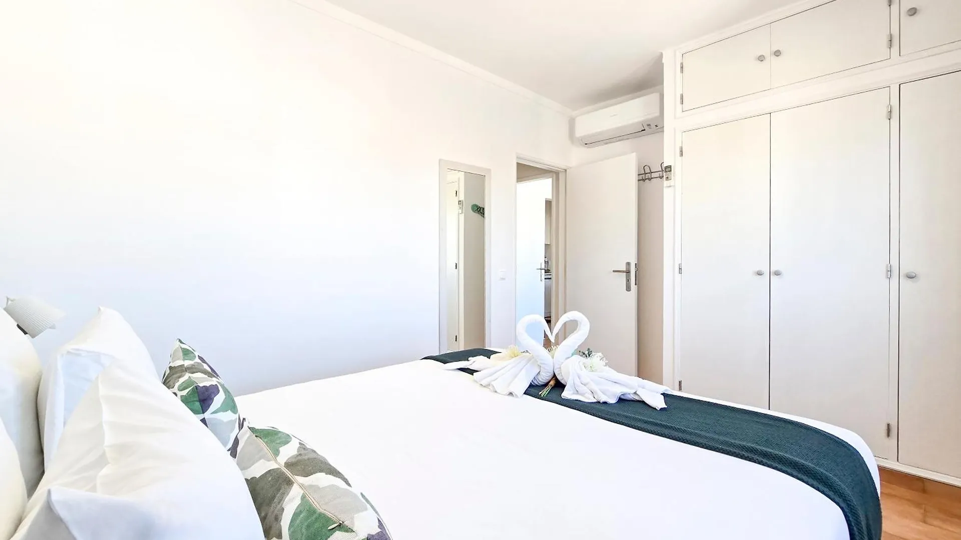 Apartment Panorama Rocha Serenity Portimão